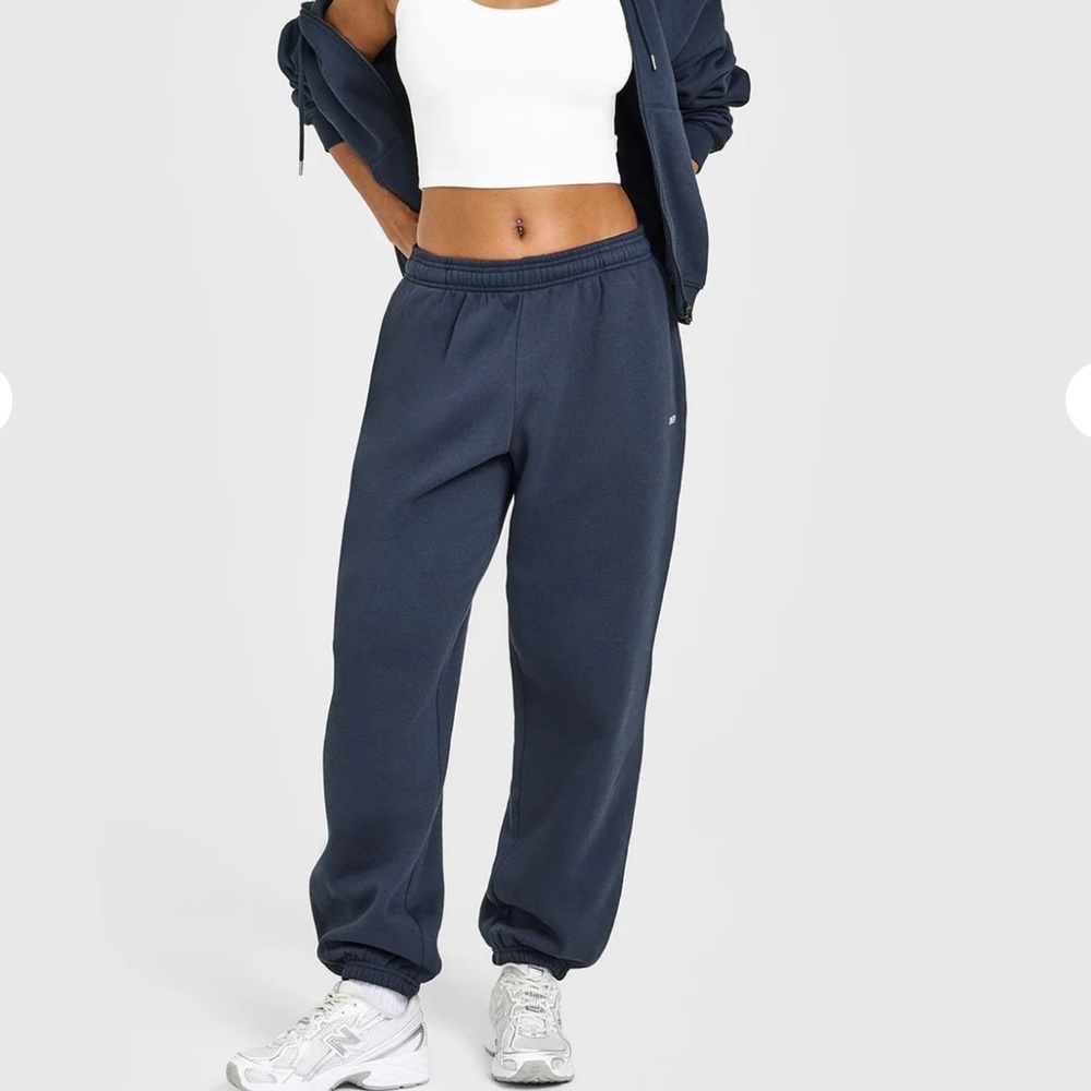 Foundations Oversized Joggers True Blue